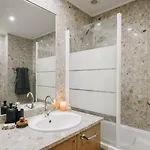 Anla - 2 Bedrooms And Parking In Arroios *