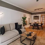 Apartman Anla - 2 Bedrooms And Parking In Arroios *