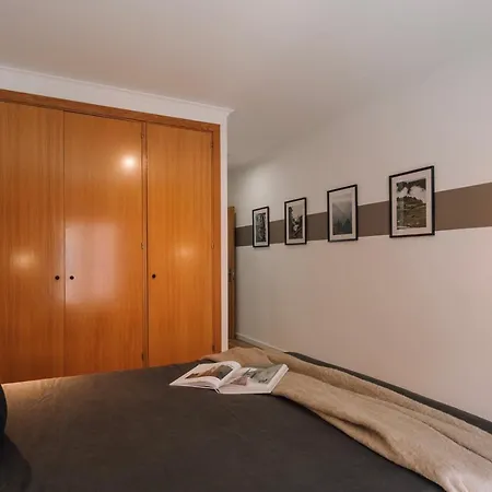 Anla - 2 Bedrooms And Parking In Arroios Apartment *
